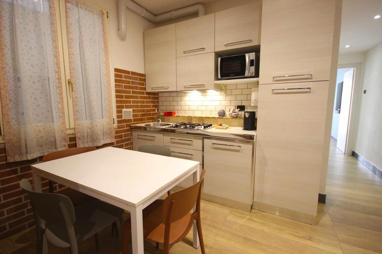 Case Vr Holiday Happy House Верона Экстерьер фото