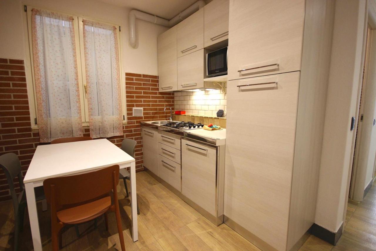 Case Vr Holiday Happy House Верона Экстерьер фото